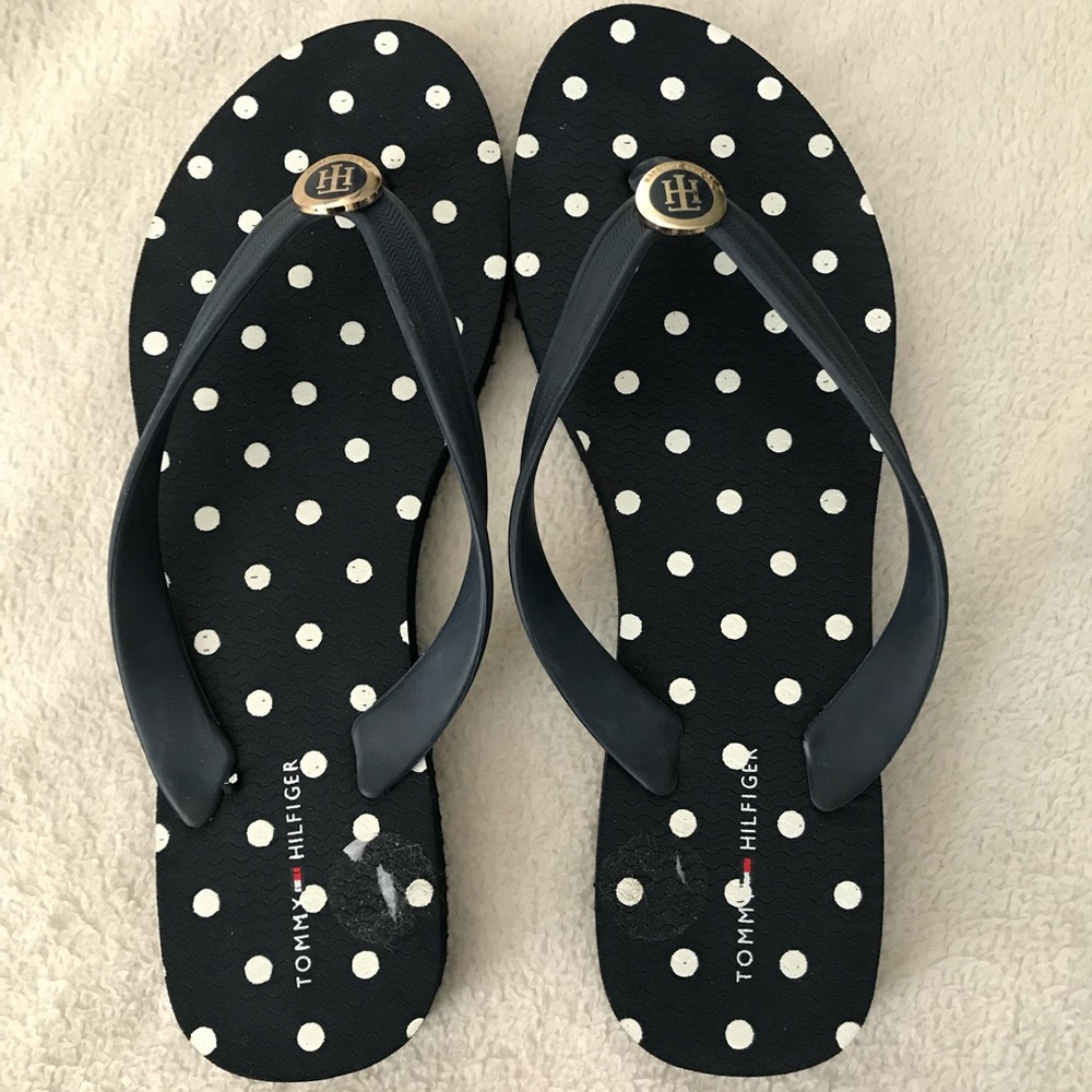 TOMMY HILFIGER WOMENS BLACK FLIP FLOPS